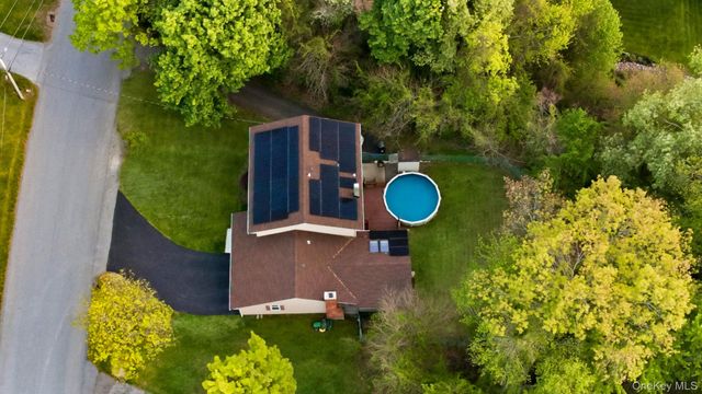 29 Hillview Drive, Poughkeepsie, NY 12603