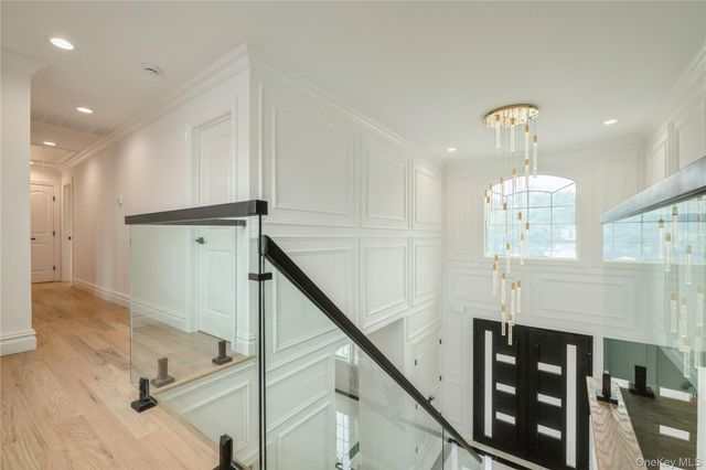 52 Cortland Avenue, Hicksville, NY 11801