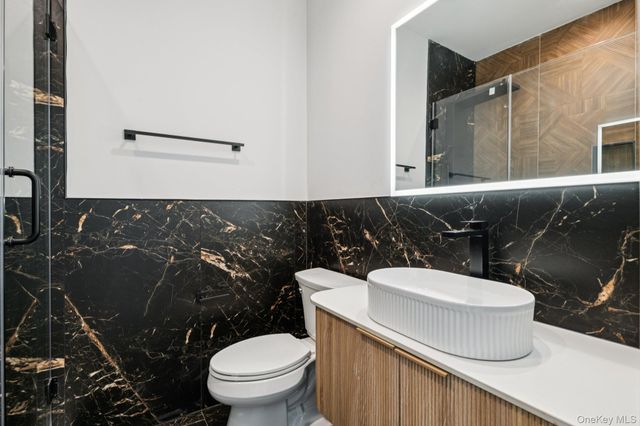 52 Cortland Avenue, Hicksville, NY 11801