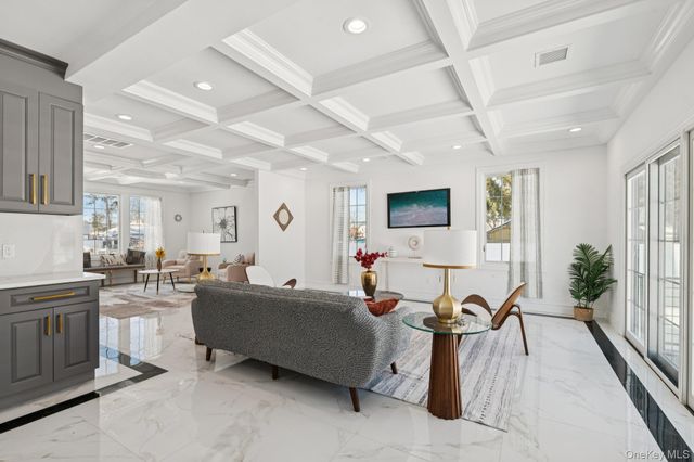 52 Cortland Avenue, Hicksville, NY 11801