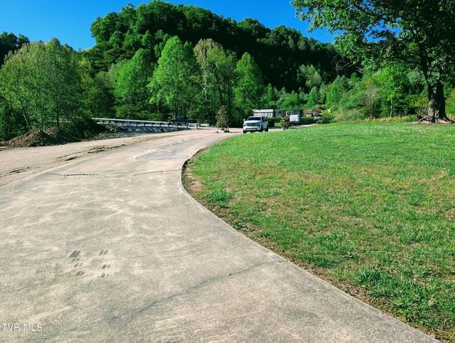 9404 Clintwood Highway, Pound, VA 24279