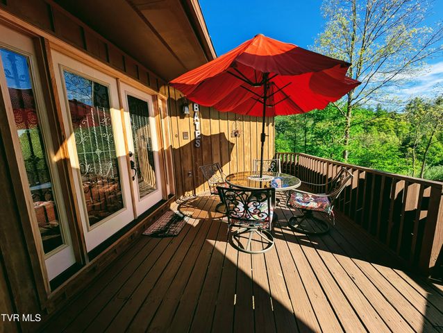 9404 Clintwood Highway, Pound, VA 24279