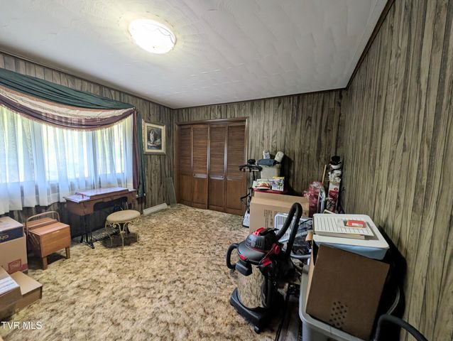 9404 Clintwood Highway, Pound, VA 24279