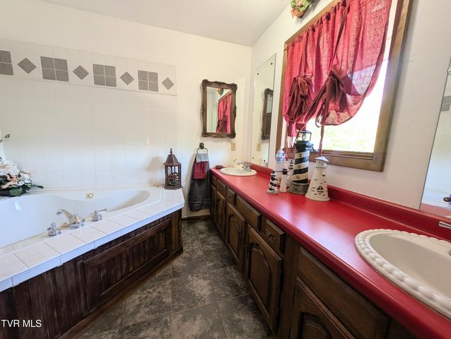 9404 Clintwood Highway, Pound, VA 24279