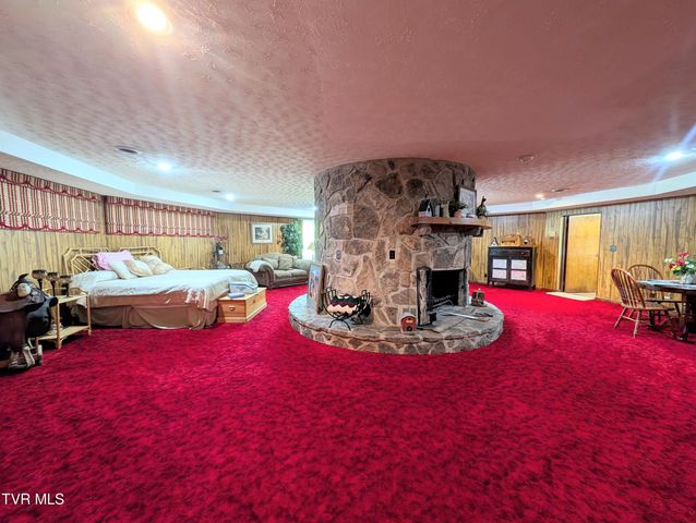 9404 Clintwood Highway, Pound, VA 24279