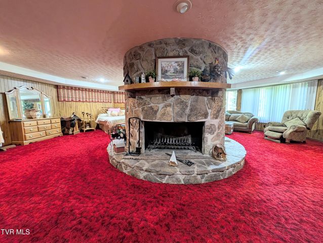 9404 Clintwood Highway, Pound, VA 24279