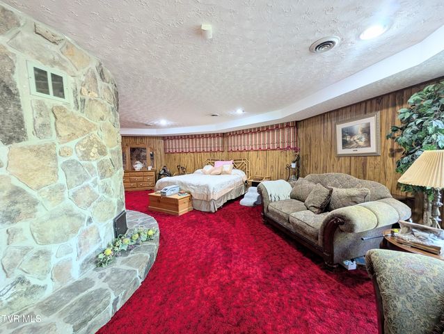 9404 Clintwood Highway, Pound, VA 24279