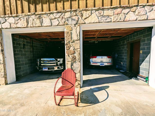 9404 Clintwood Highway, Pound, VA 24279