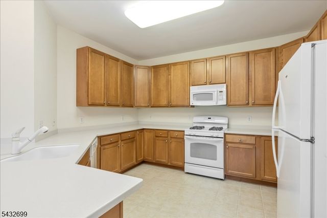 4306 Enclave Cir 4306, Franklin Twp., NJ 08873