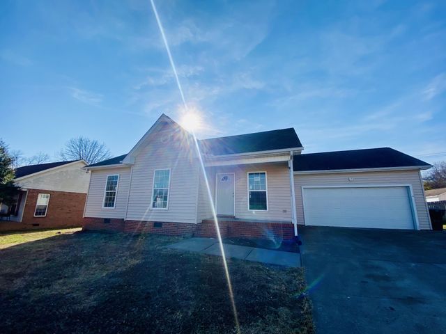 934 Skye View Dr, Gallatin, TN 37066