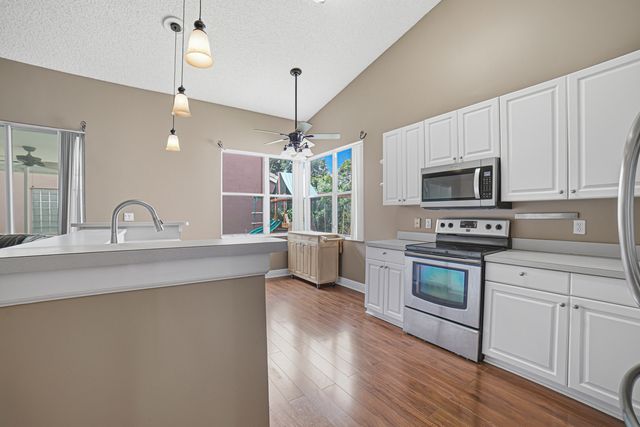 10682 NW 48TH Street, Coral Springs, FL 33076