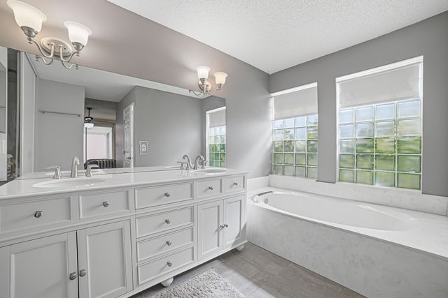 10682 NW 48TH Street, Coral Springs, FL 33076