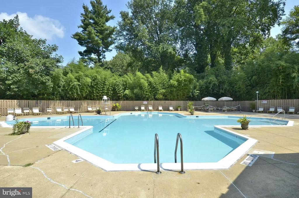 9039 SLIGO CREEK PKWY #416, Silver Spring, MD 20901