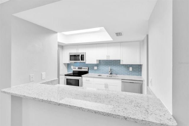 600 S WOODLANDS DRIVE, Oldsmar, FL 34677