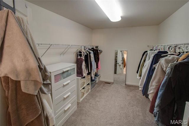 6811 Beall Court, Godfrey, IL 62035