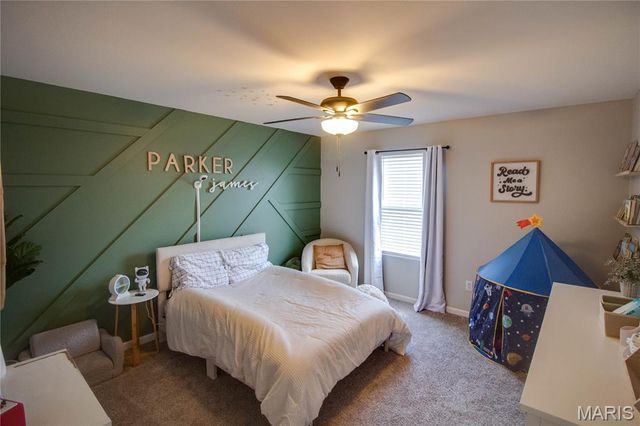 6811 Beall Court, Godfrey, IL 62035