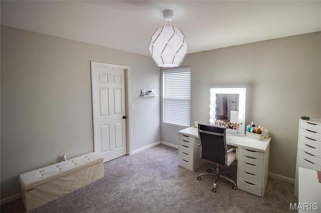 6811 Beall Court, Godfrey, IL 62035