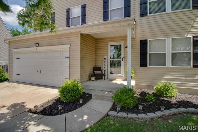 6811 Beall Court, Godfrey, IL 62035