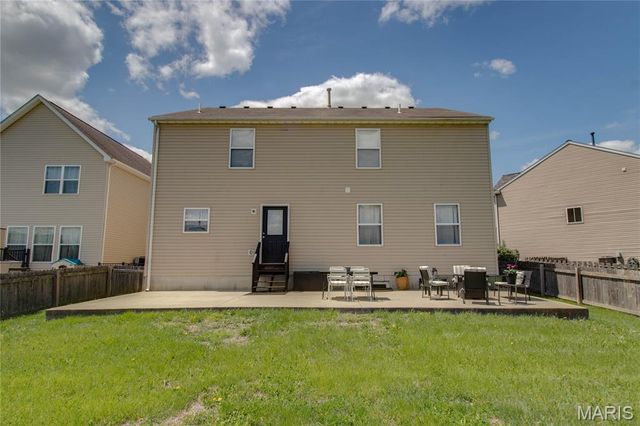 6811 Beall Court, Godfrey, IL 62035