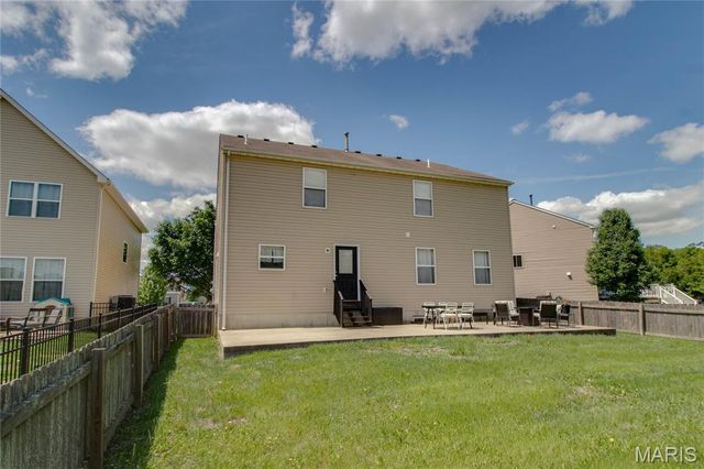 6811 Beall Court, Godfrey, IL 62035