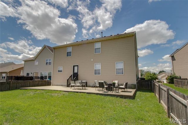 6811 Beall Court, Godfrey, IL 62035