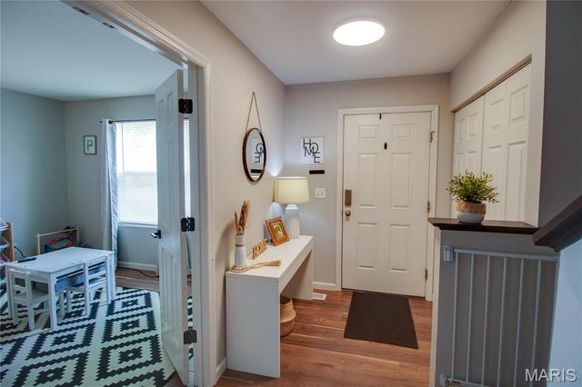 6811 Beall Court, Godfrey, IL 62035