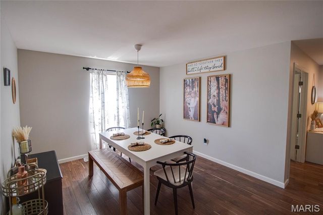 6811 Beall Court, Godfrey, IL 62035