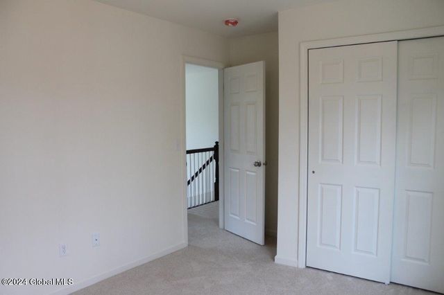 15 Jack Drive, Halfmoon, NY 12118