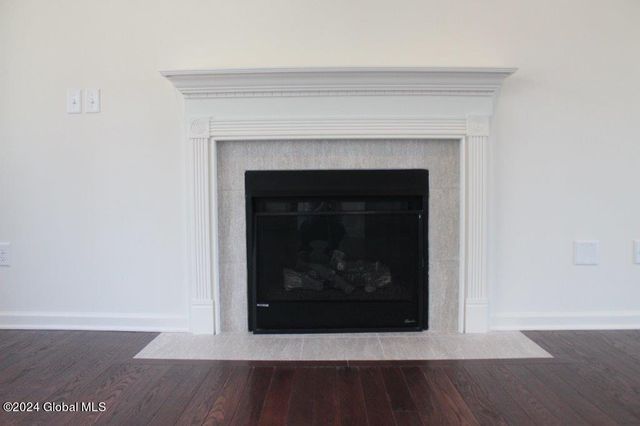 15 Jack Drive, Halfmoon, NY 12118