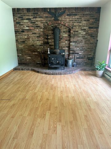 2 Forest Drive, Wurtsboro, NY 12790