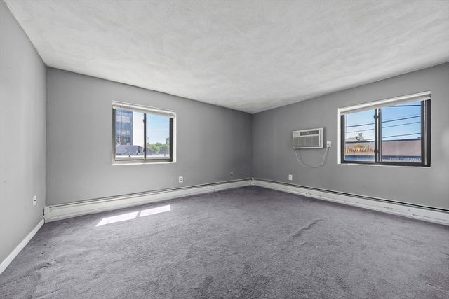 7 Park Ave 23, Revere, MA 02151