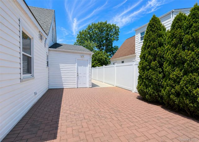 413 Woodfield Road, West Hempstead, NY 11552