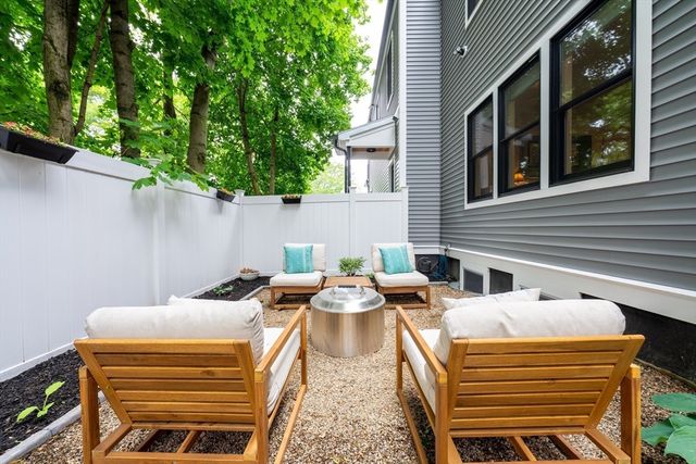 16 Walker St 16, Medford, MA 02155