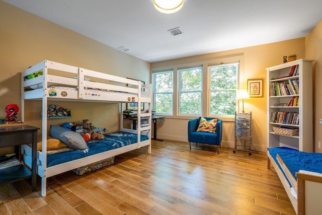 16 Walker St 16, Medford, MA 02155