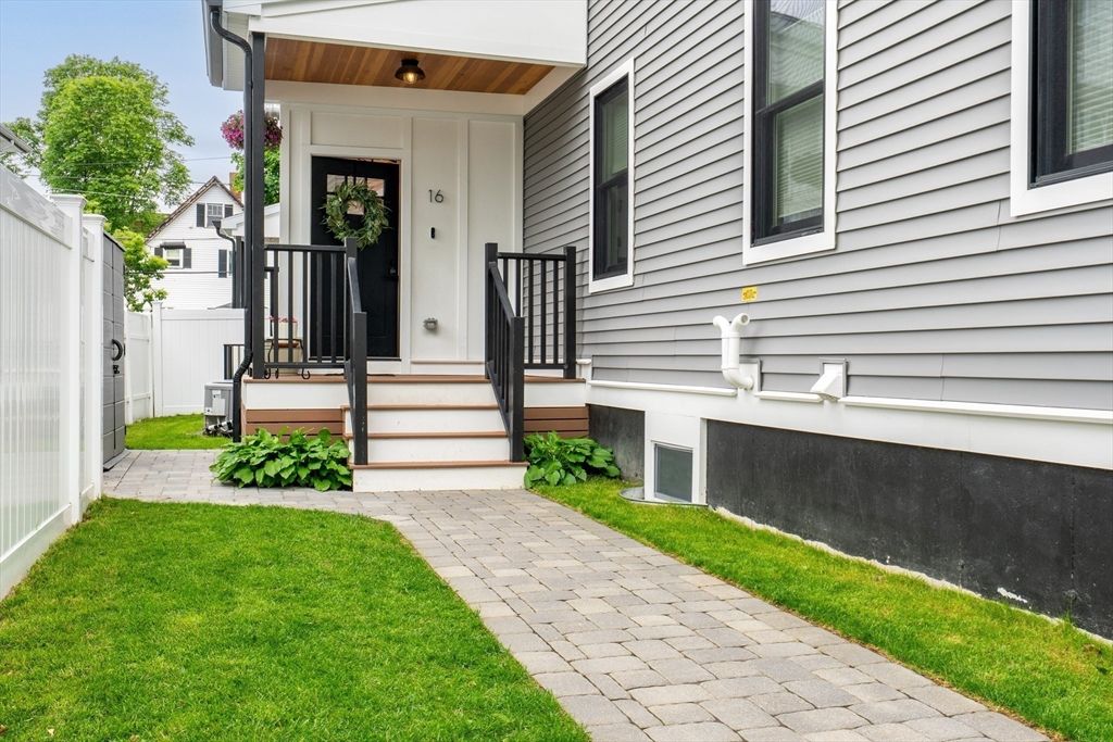16 Walker St 16, Medford, MA 02155