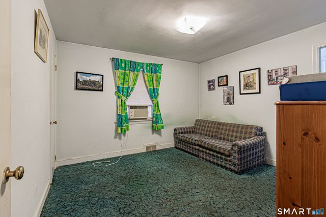38 Fleetwood Drive, Waterbury, CT 06706