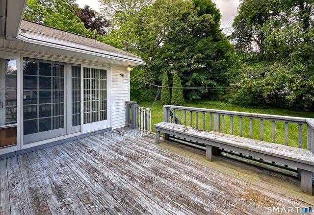 38 Fleetwood Drive, Waterbury, CT 06706