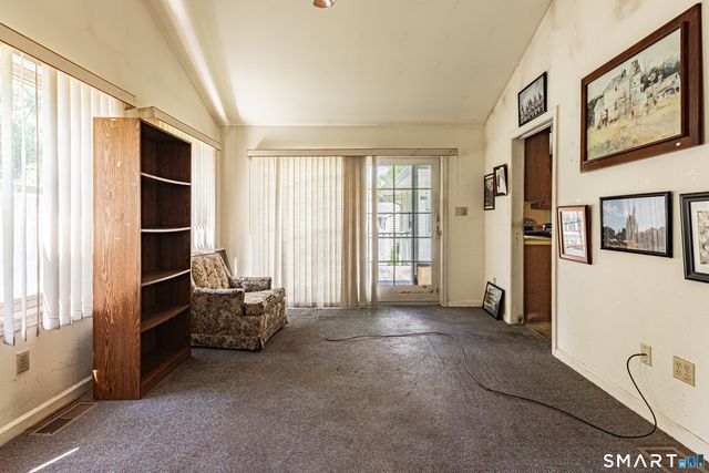 38 Fleetwood Drive, Waterbury, CT 06706