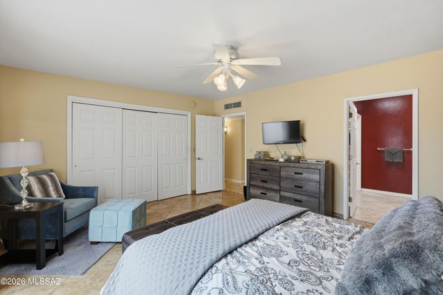 190 W Greer Lane, Tucson, AZ 85704