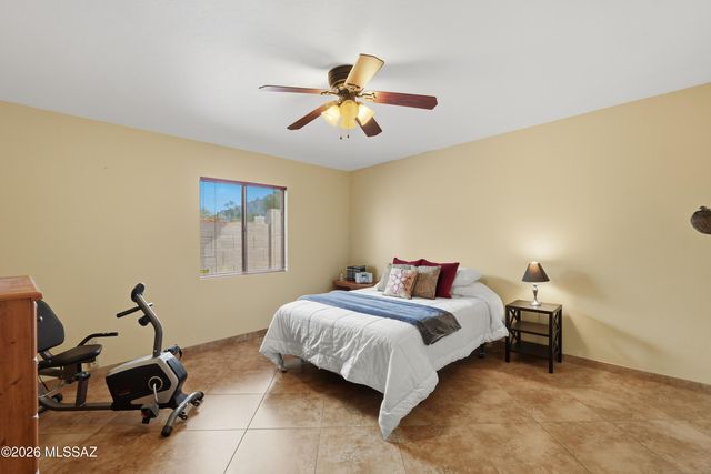 190 W Greer Lane, Tucson, AZ 85704