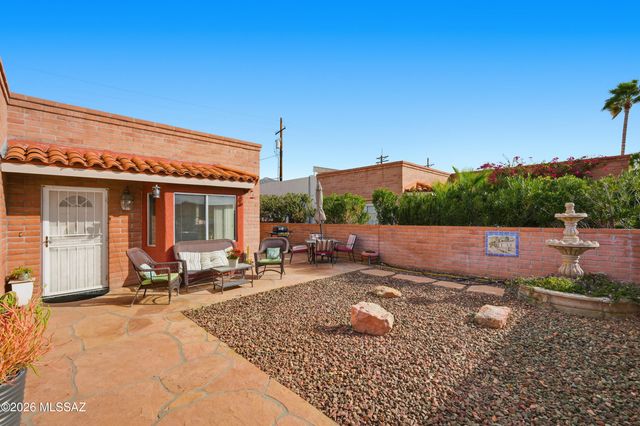 190 W Greer Lane, Tucson, AZ 85704