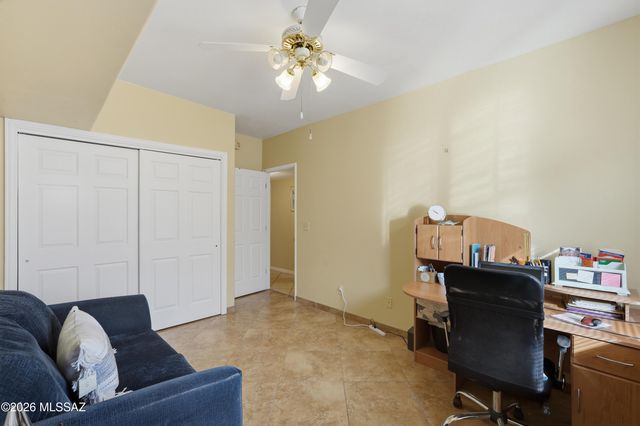 190 W Greer Lane, Tucson, AZ 85704