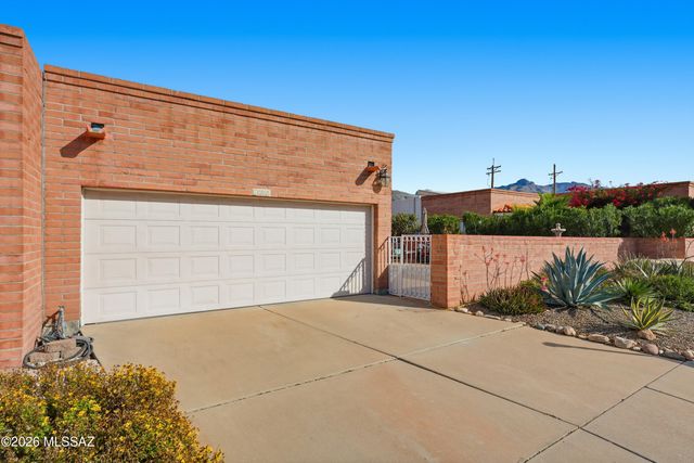 190 W Greer Lane, Tucson, AZ 85704