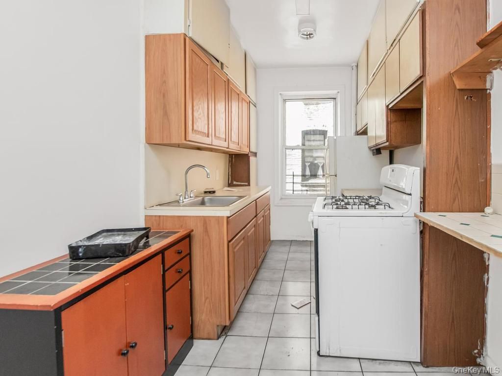 2081 Cruger Avenue 4C, Bronx, NY 10462 — photo 3