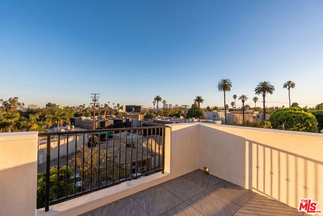 9061 Nemo Street B, West Hollywood, CA 90069