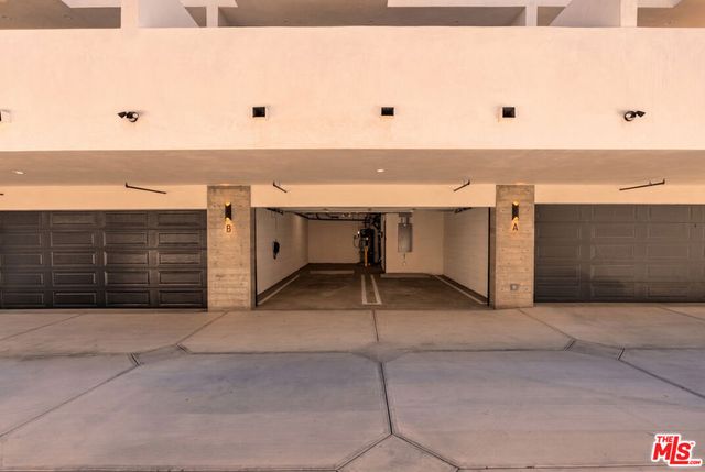 9061 Nemo Street B, West Hollywood, CA 90069