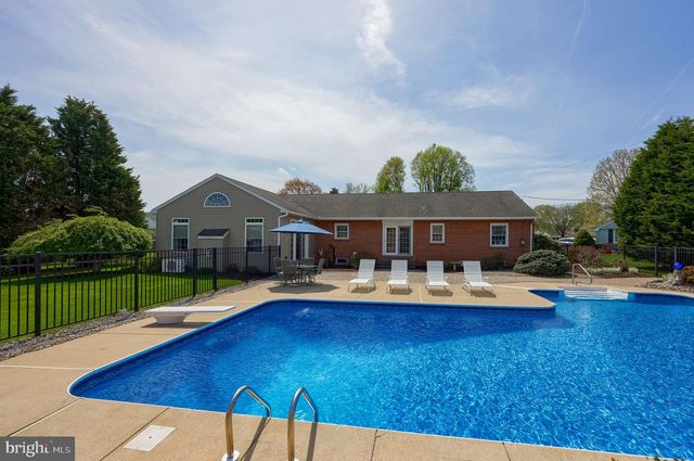 1973 DREXEL AVE, Lancaster, PA 17602