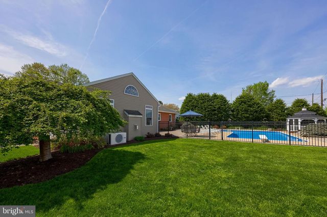 1973 DREXEL AVE, Lancaster, PA 17602