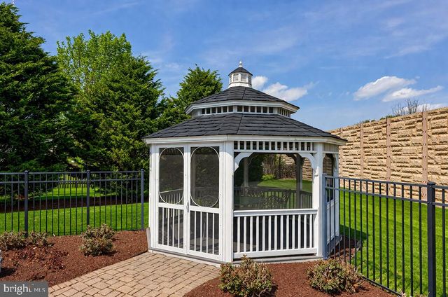 1973 DREXEL AVE, Lancaster, PA 17602