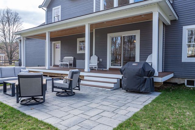 241 Maple Basin Lane, Jericho, VT 05465